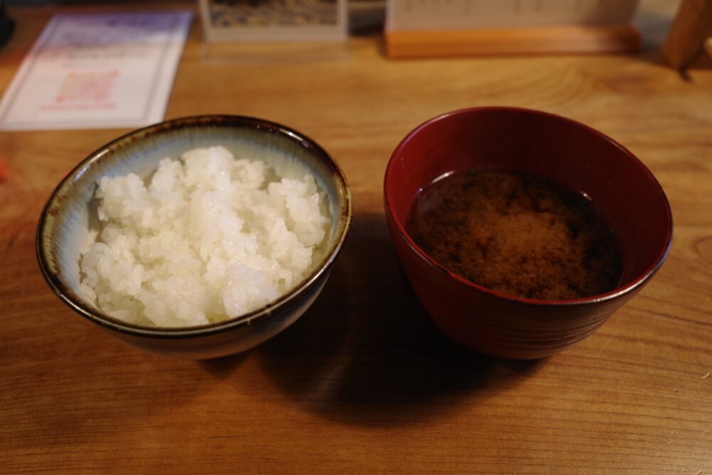 ご飯と赤出汁