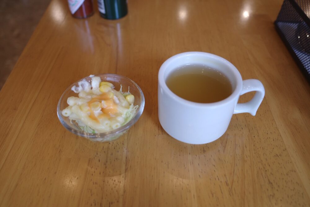 サラダとスープ