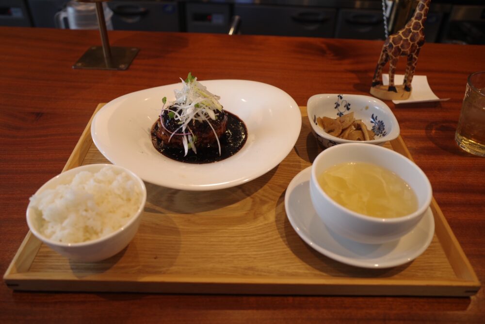 鹿児島県 六白黒豚 ヨコ井黒酢の黒酢酢豚御膳