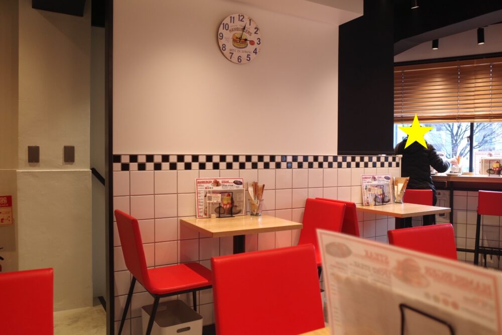 ブラックロックスバーガー渋谷さん店内