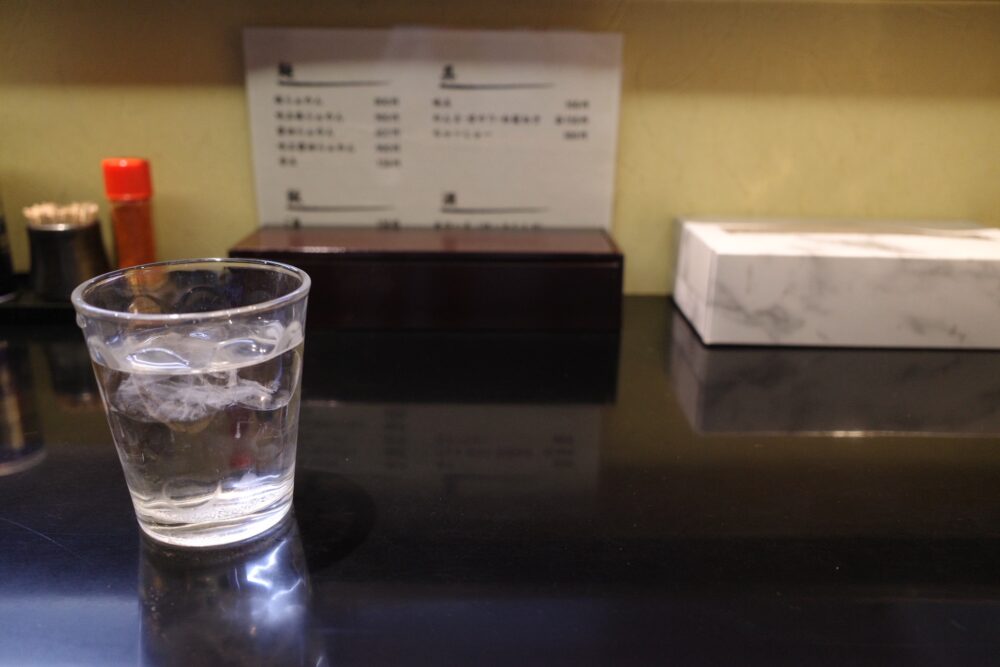 麺屋 焔さん店内