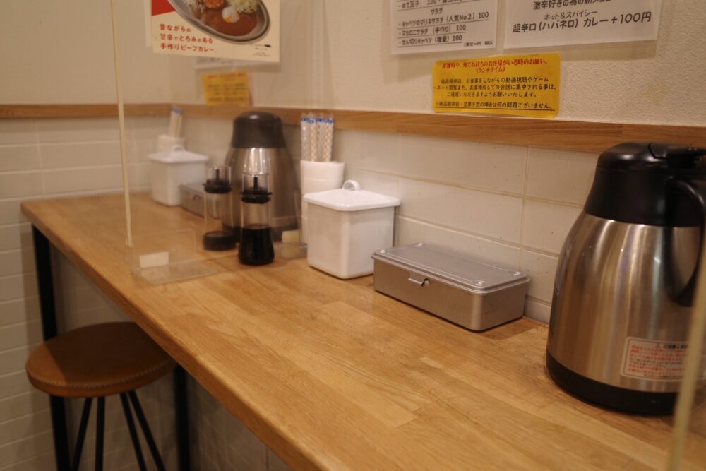 ニホンバシ ハルヲさん店内