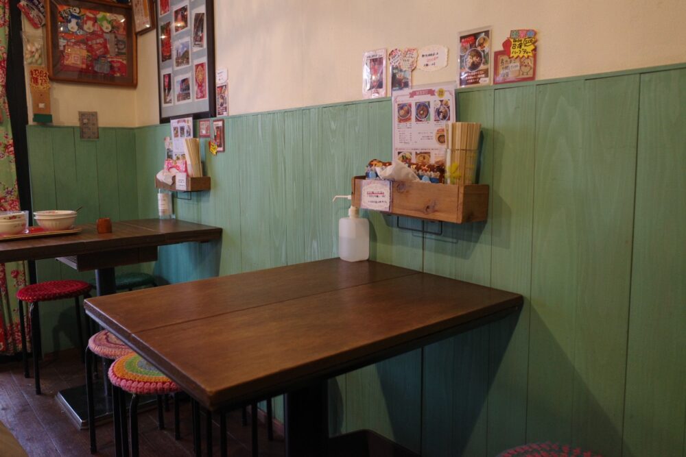 家豆花さん店内