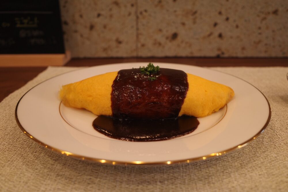 磨宝卵のオムライスの形状