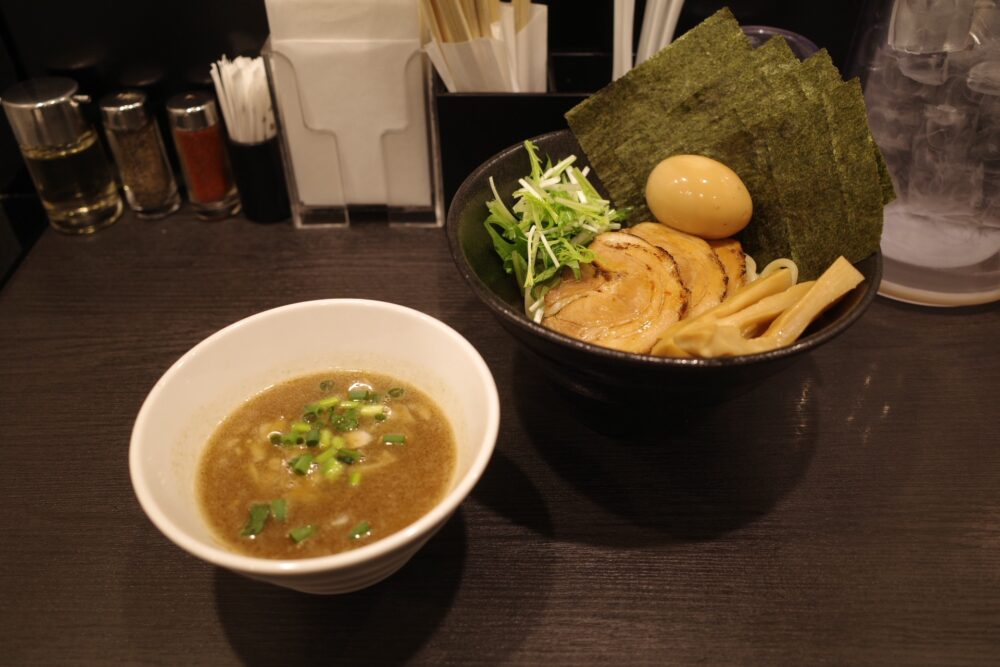 つけ麺+特製トッピング