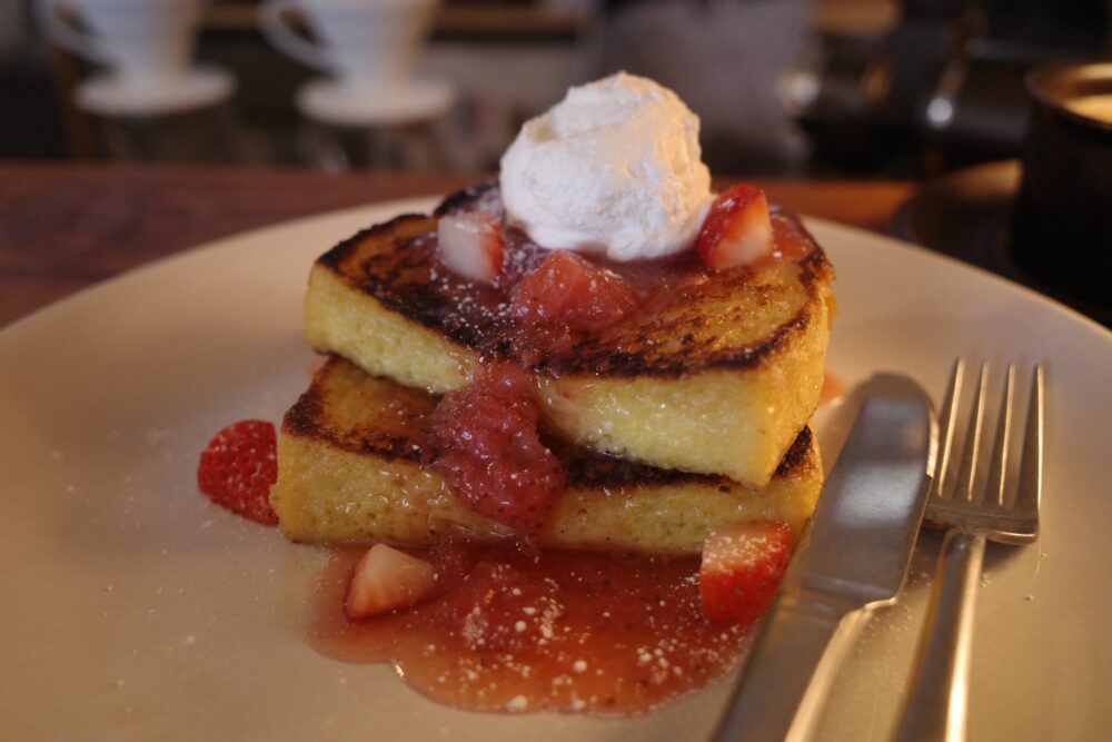 フレンチトースト ストロベリー&クリームの形状