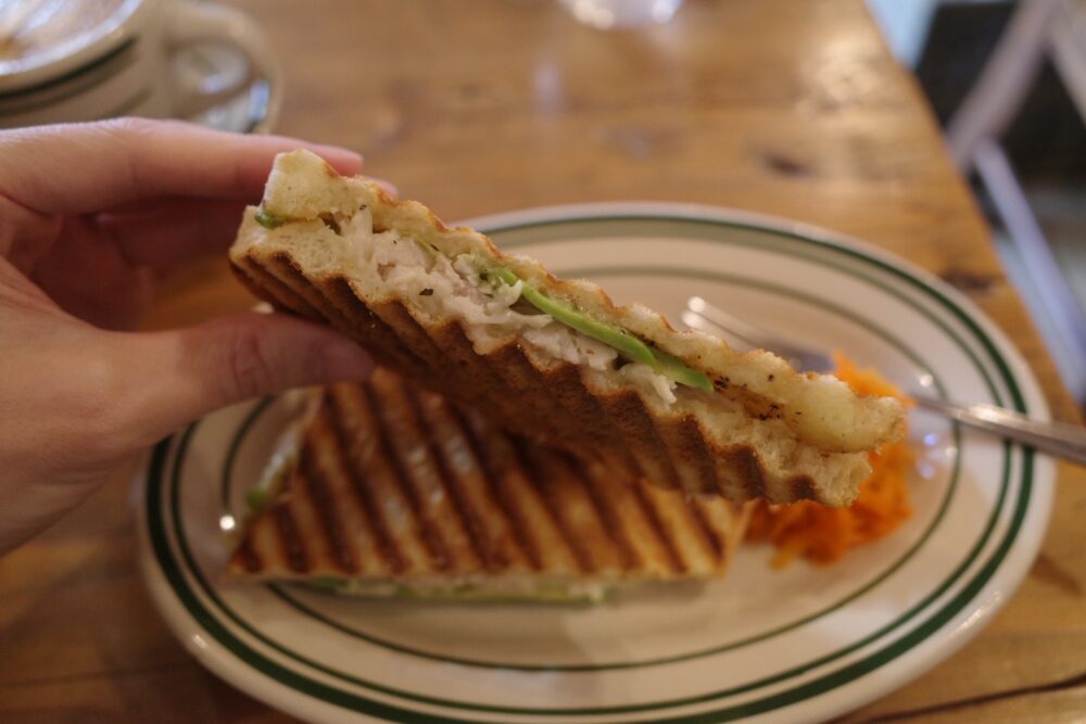 アボカドチキンチーズの断面