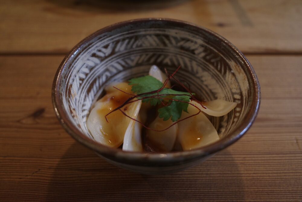 ピリ辛"海老"入り水餃子(2個)