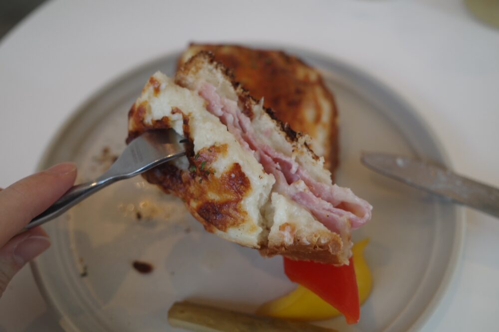 一口のクロックムッシュ