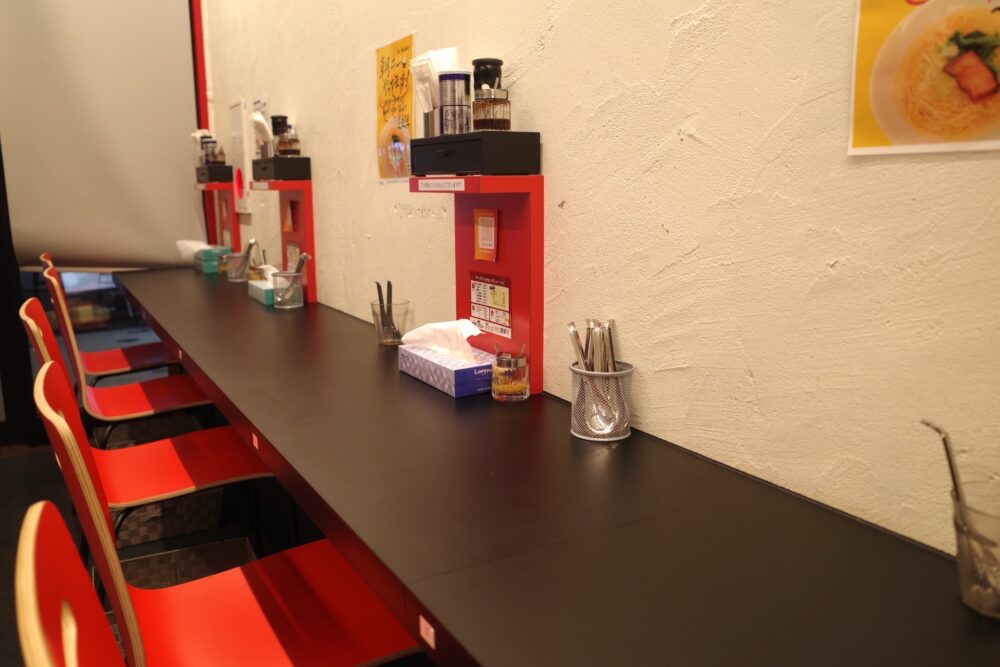 マーニラさん店内