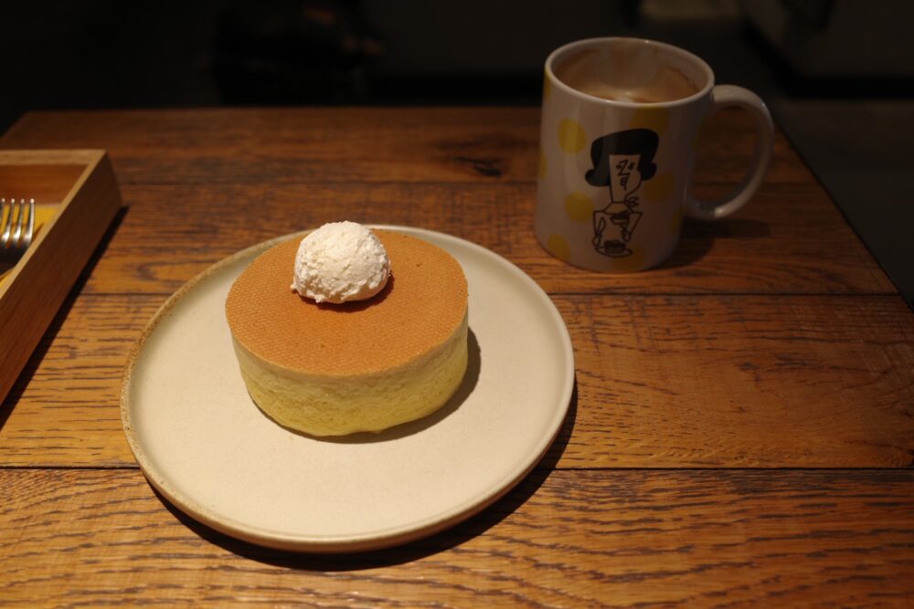 米粉ホットケーキ(シングル)とカフェラテ