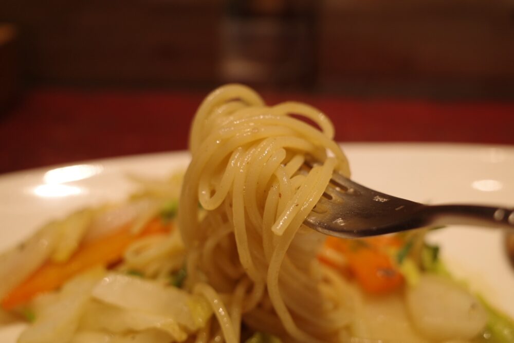 一口の農村のアーリオ・オーリオ・エ・ペペロンチーノ