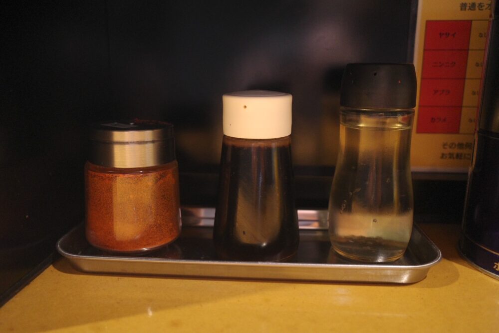 卓上の調味料