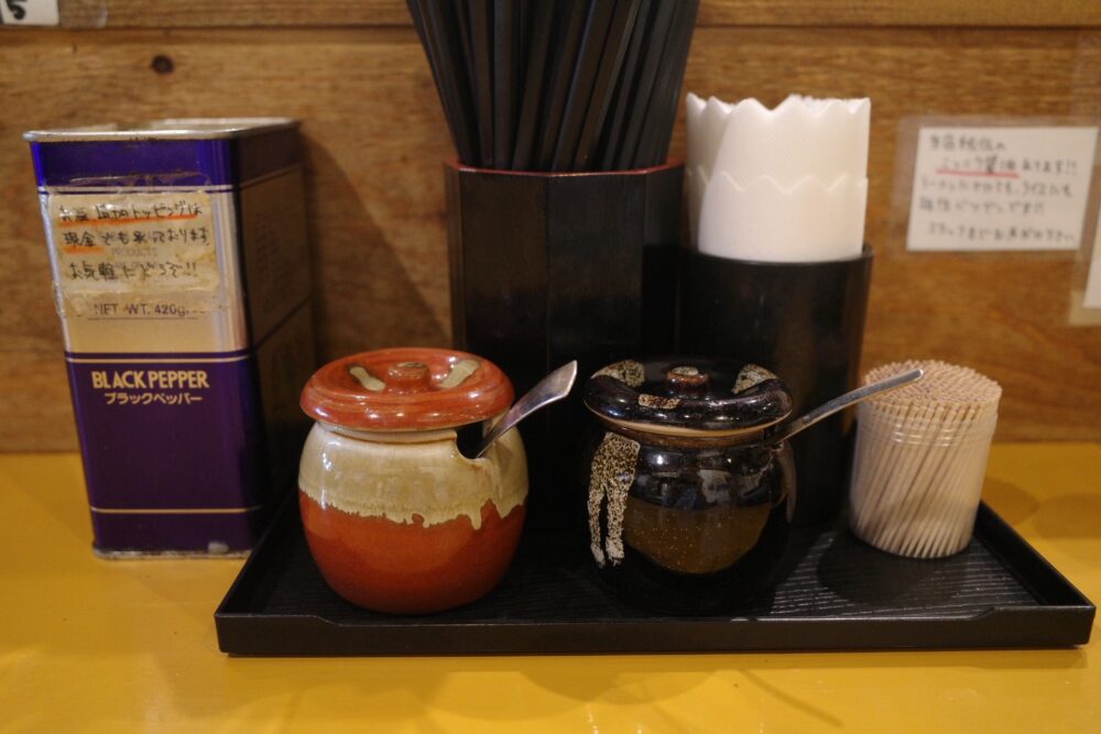 卓上の調味料