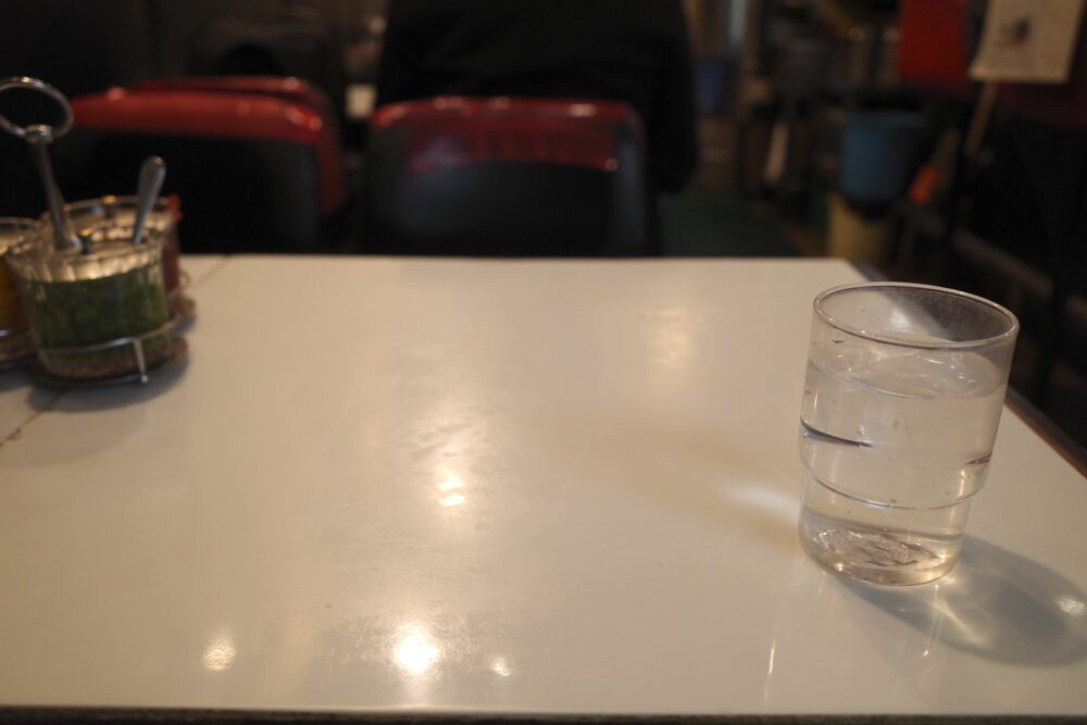 カレーの店 タカサゴさんテーブル