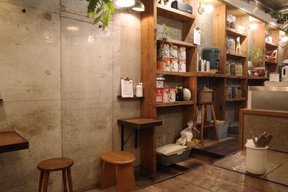 カレーの惑星さん店内