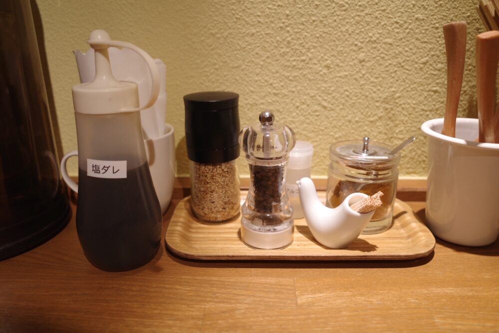 卓上の調味料