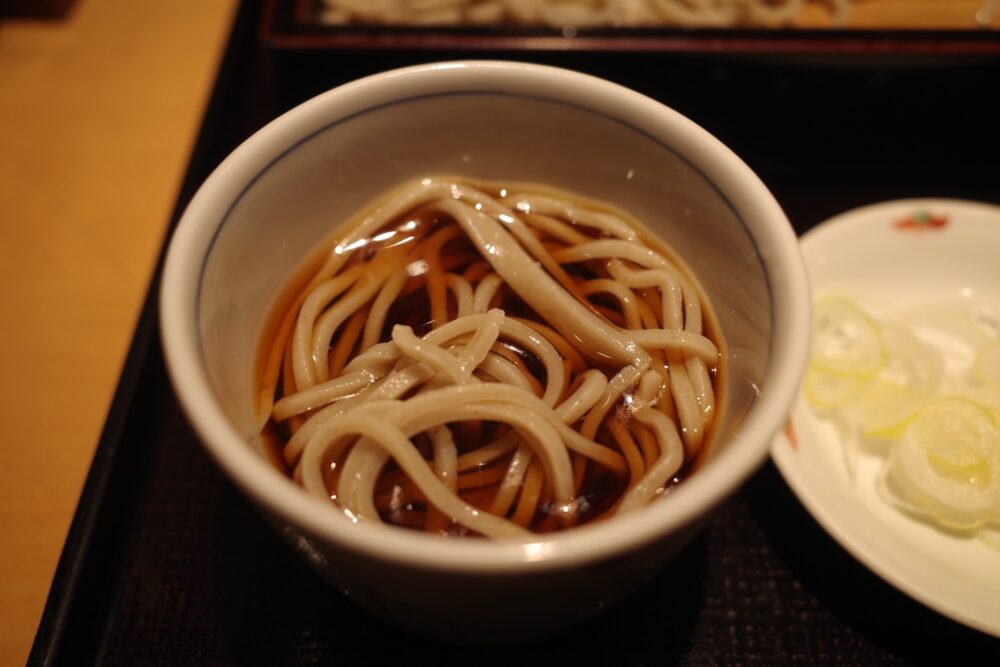 つけ汁につけた蕎麦