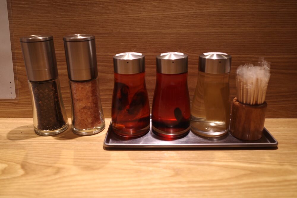 卓上の調味料