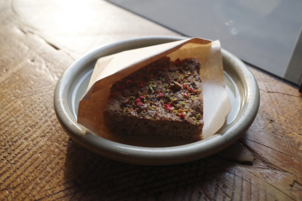 ホワイトチョコとナッツのブロンディ