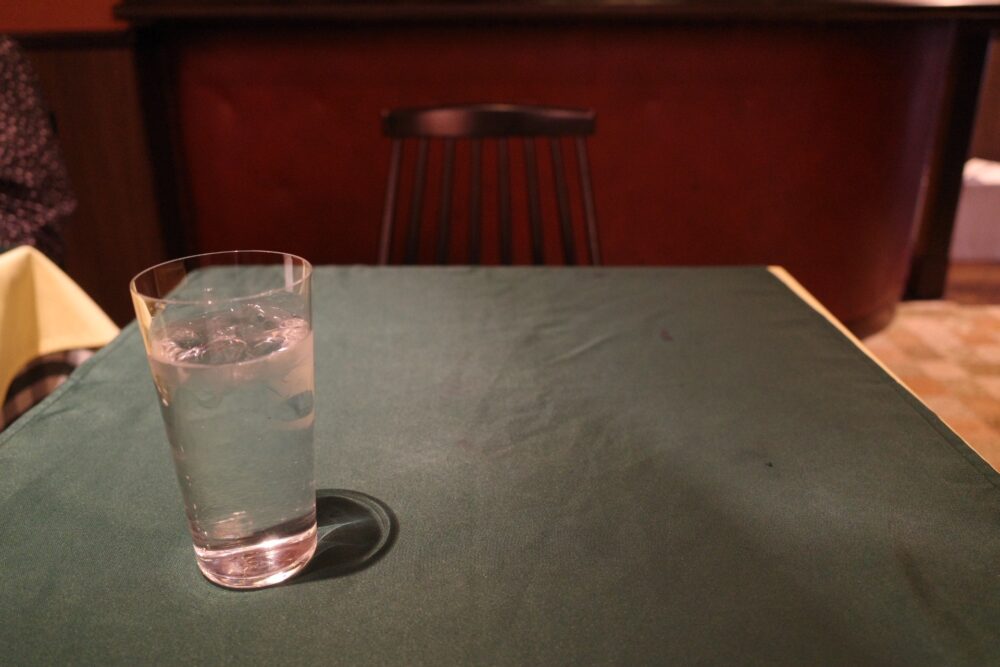 ちょーと亭さんテーブル