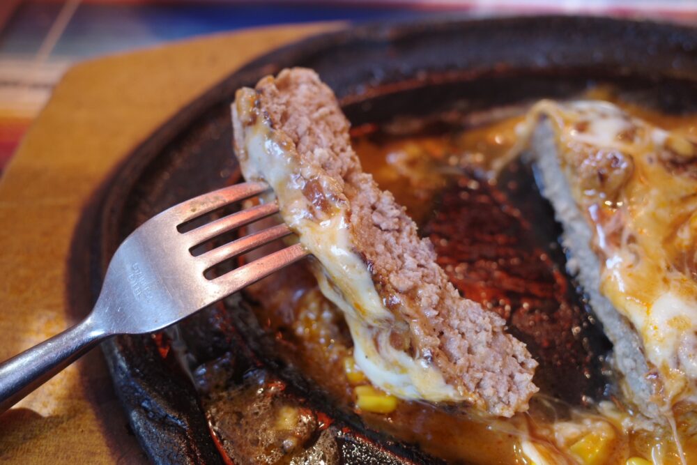 一口のチーズハンバーグ