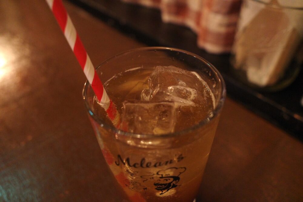 マックコーラ オリジナルフレーバーの表面