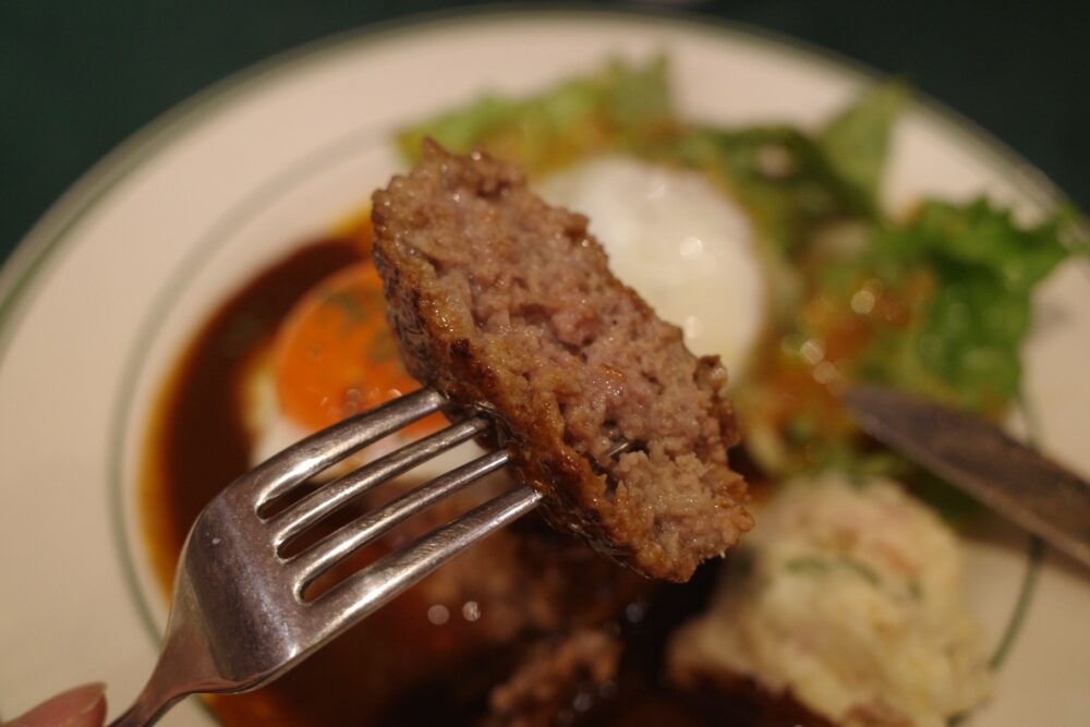 一口のハンバーグ