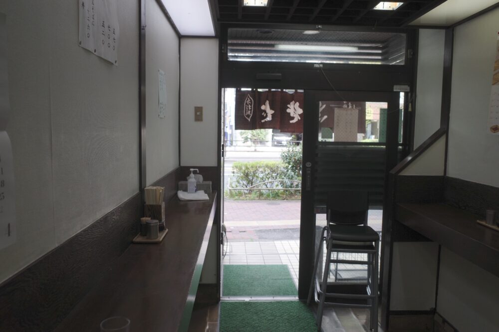 そば処 はるなさん店内