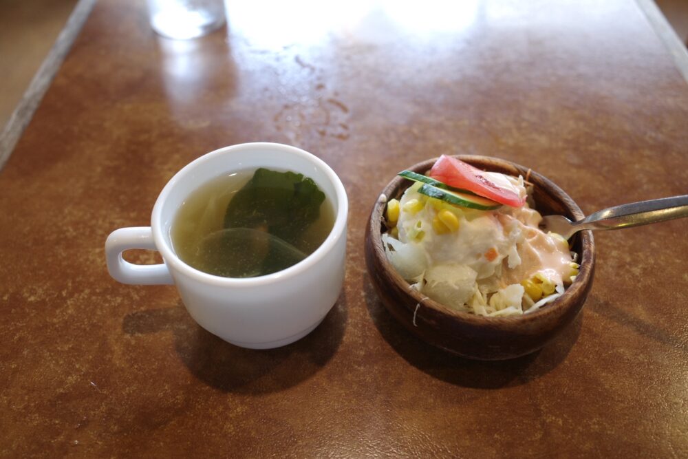 サラダとスープ