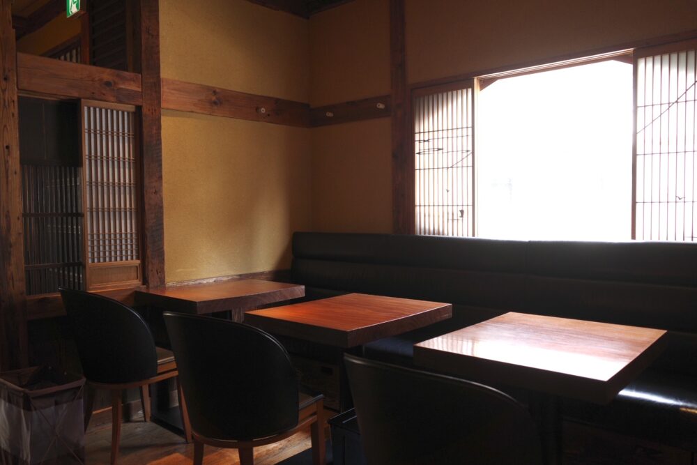 しろうさん店内