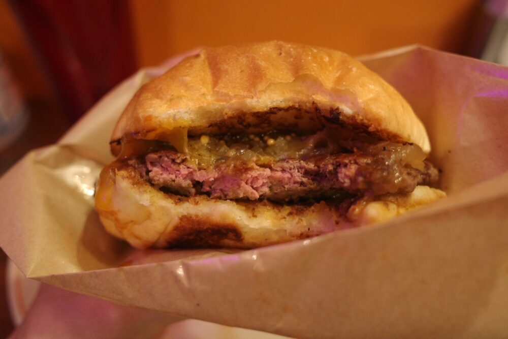 ヤミースマッシュバーガー シングルの断面