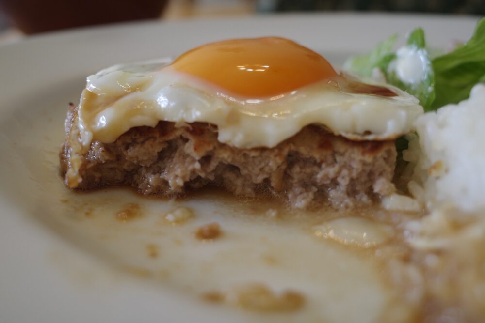エッグハンバーグの断面