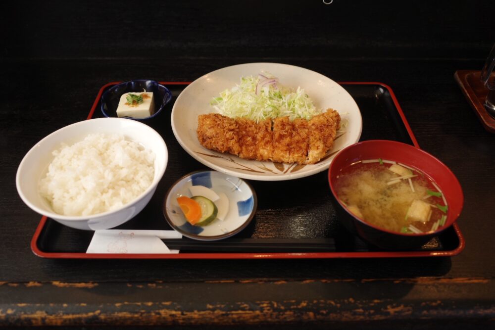 ロースかつ定食(並)