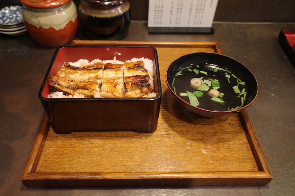 開けた後のうな重(並)