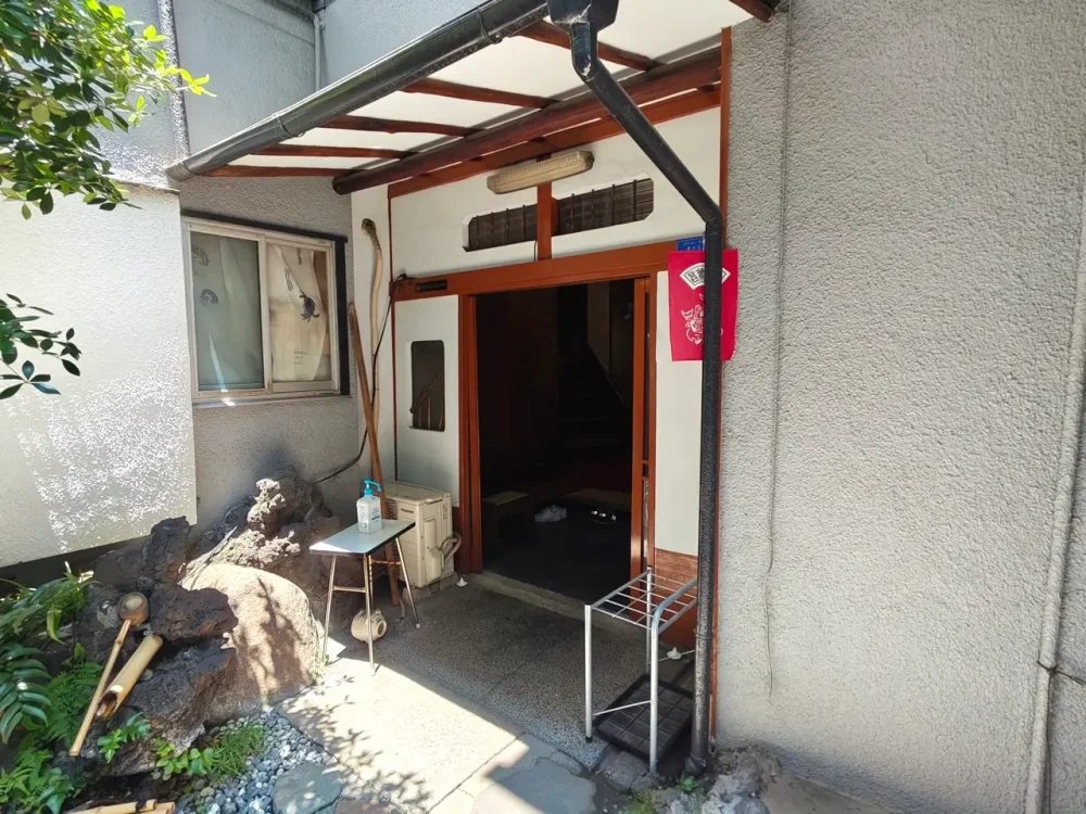洋食入舟さん入口