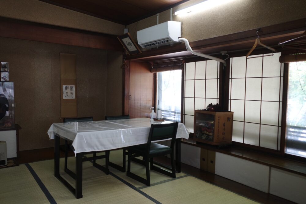 洋食入舟さん店内