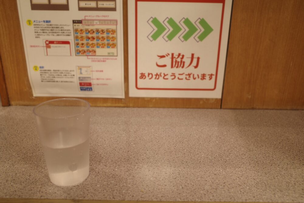 甲斐そばさんカウンター