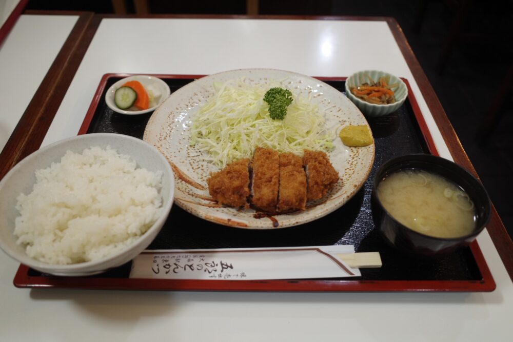 ヒレかつ定食