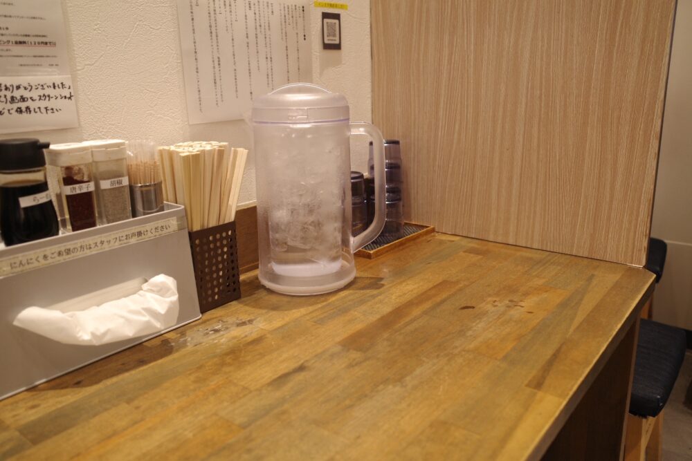 中華そば 天辺月さん店内
