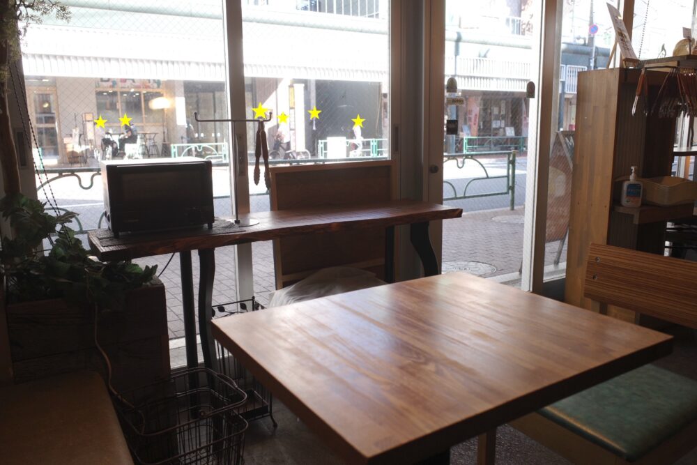 トーチドットベーカリーさん店内