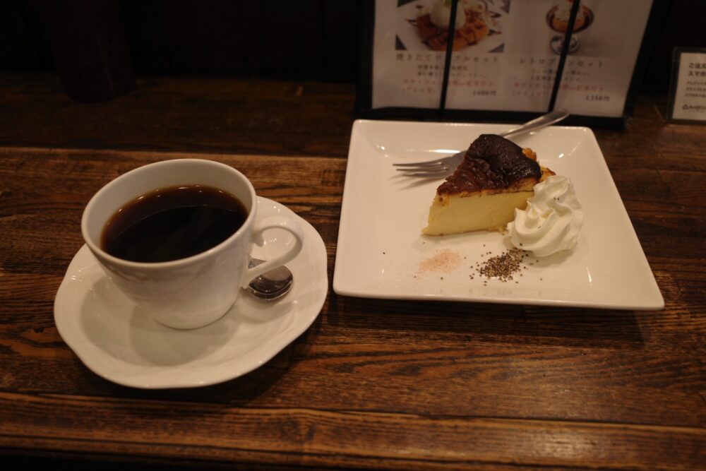 自家製バスクチーズケーキセット