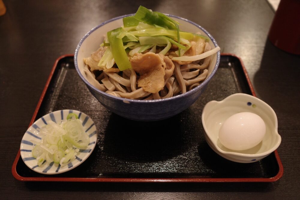 冷し肉南蛮＋生玉子