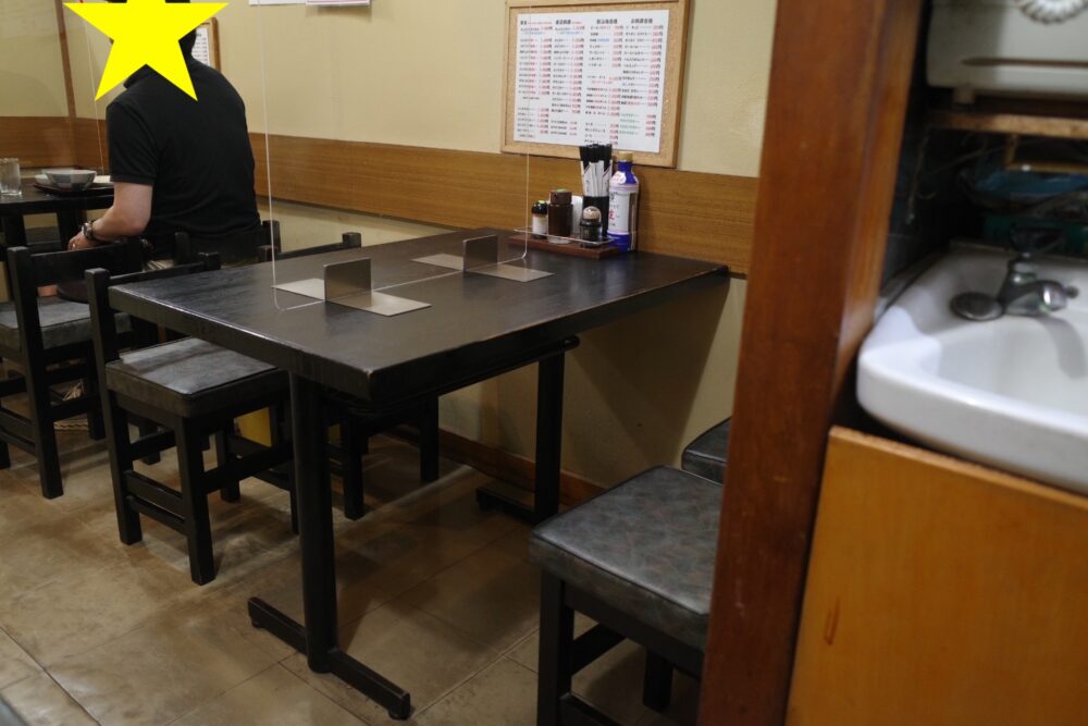 ハチローさん店内