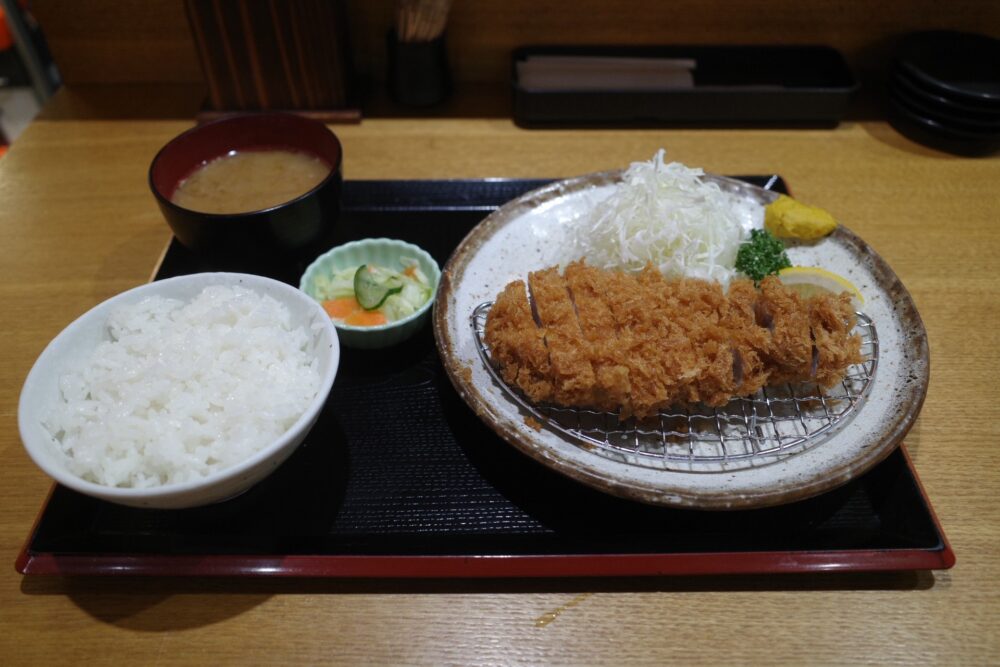 上ロースカツ定食