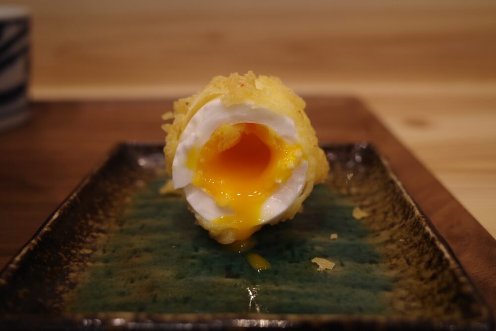 半熟卵天の断面