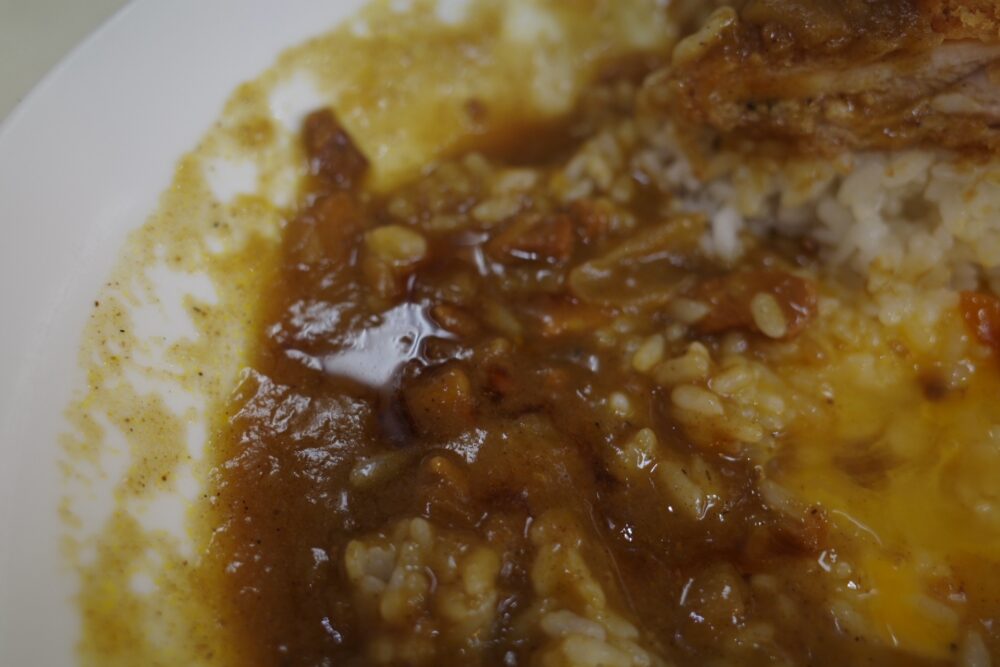 カレー用醤油を垂らしたカレーライス