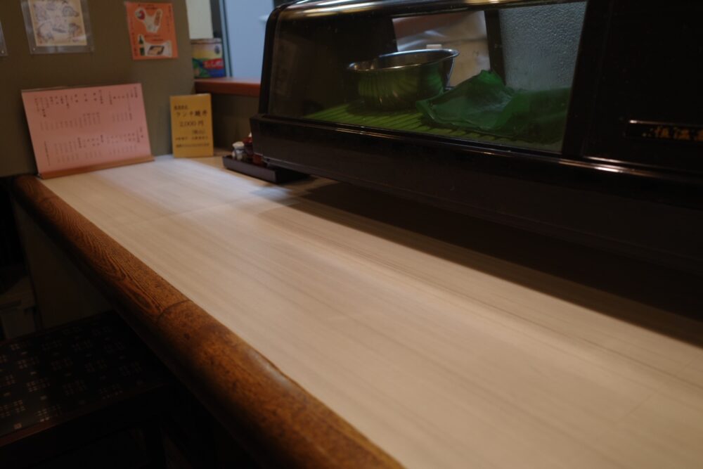 藍の家さん店内
