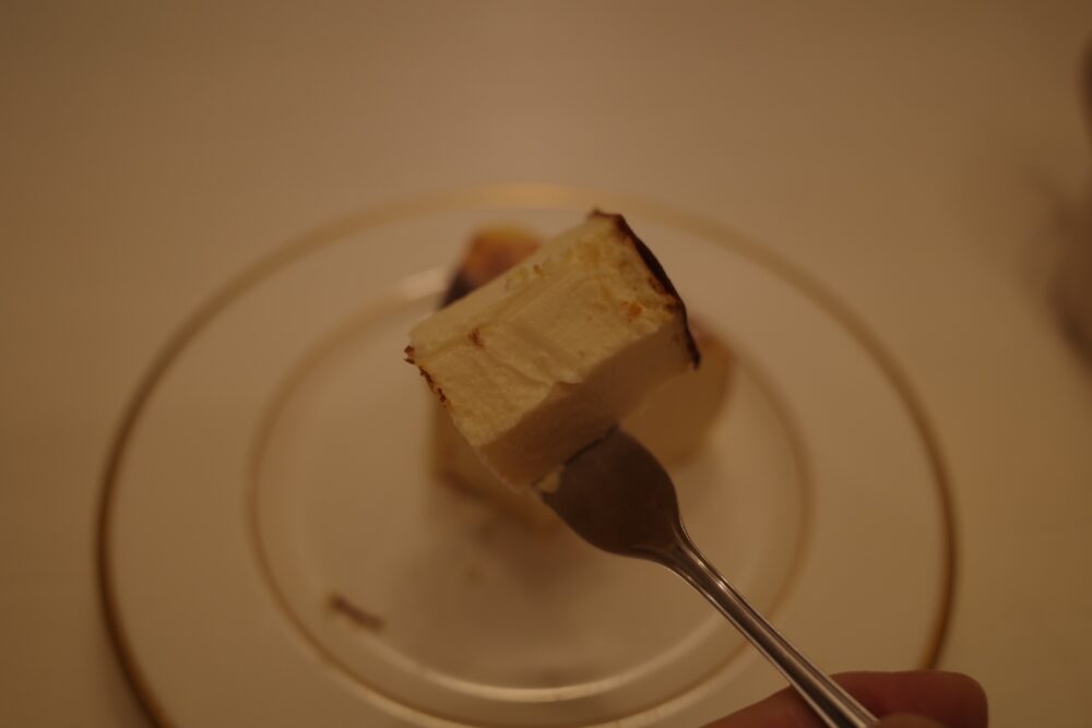 一口のクラシックバスクチーズ