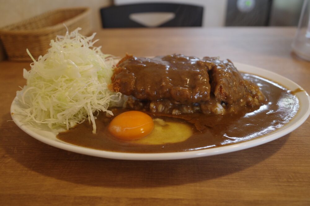 カツカレーの盛り具合